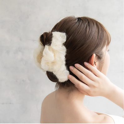 Kẹp tóc Osewaya bồng bềnh 25BS0717