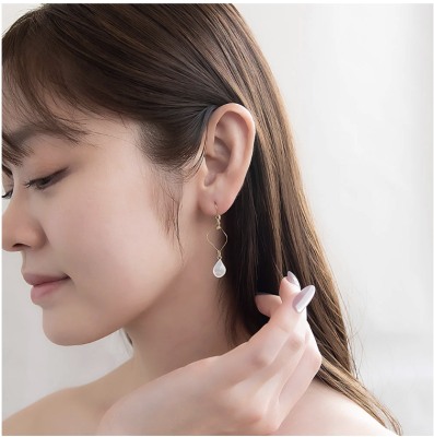 Khuyên tai Osewaya hình giọt sương 25PC1974