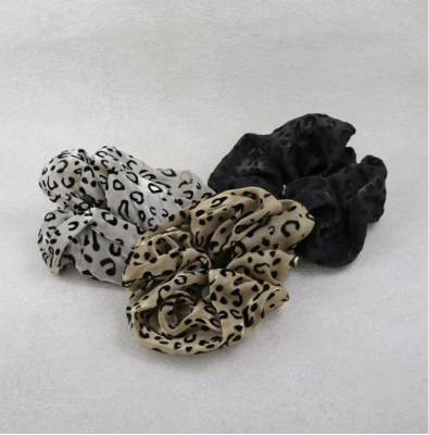 Cột tóc Osewaya hoạ tiết da báo 24CC0224