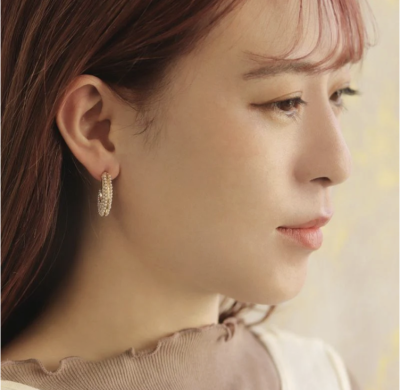 Khuyên tai Osewaya đính đá 22PC1138