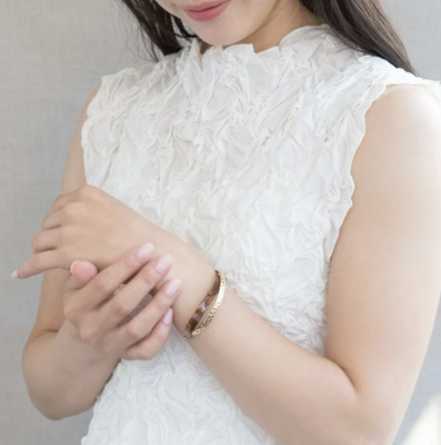 Vòng tay Osewaya nhựa giả đá cẩm thạch 23BL0499