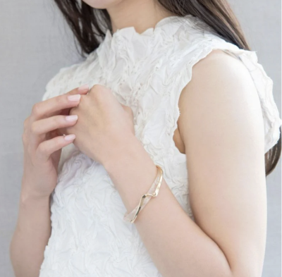 Vòng tay Osewaya nhựa giả đá cẩm thạch 23BL0500