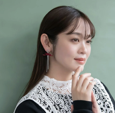 Khuyên tai Osewaya ruy băng 24PC1903