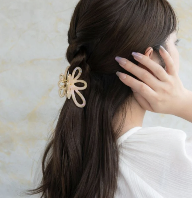 Kẹp tóc Osewaya cánh hoa 24BS0609