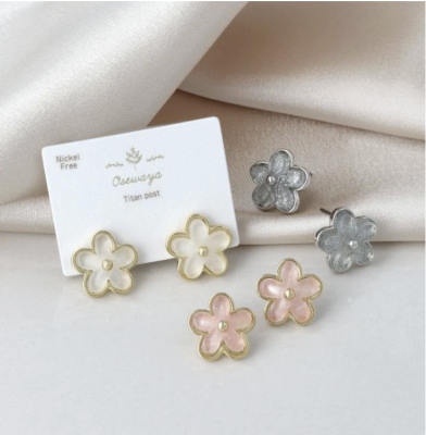 Khuyên tai Osewaya bông hoa 24PC1830