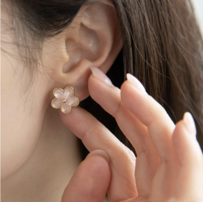 Khuyên tai Osewaya bông hoa 24PC1830