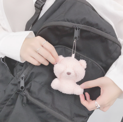 Móc khoá Mignon gấu che mắt