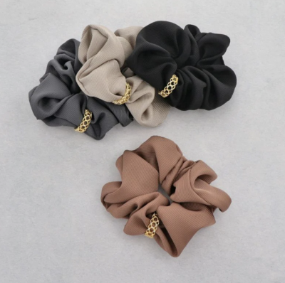 Dây cột tóc Osewaya khoen vàng 23CC0176