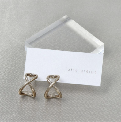 Khuyên tai Osewaya đinh tán 22PC1377