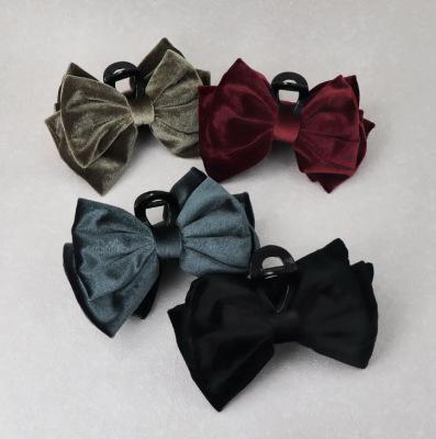 Kẹp tóc Osewaya nhung mềm mại 25BS0773