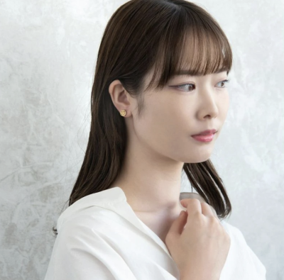 Khuyên tai Osewaya hoa hồng 24PP0686