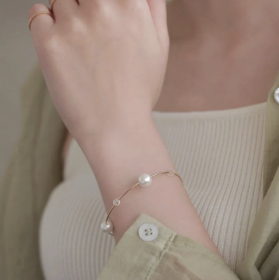 Vòng tay Osewaya đính hạt cườm và ngọc trai 22BL0446